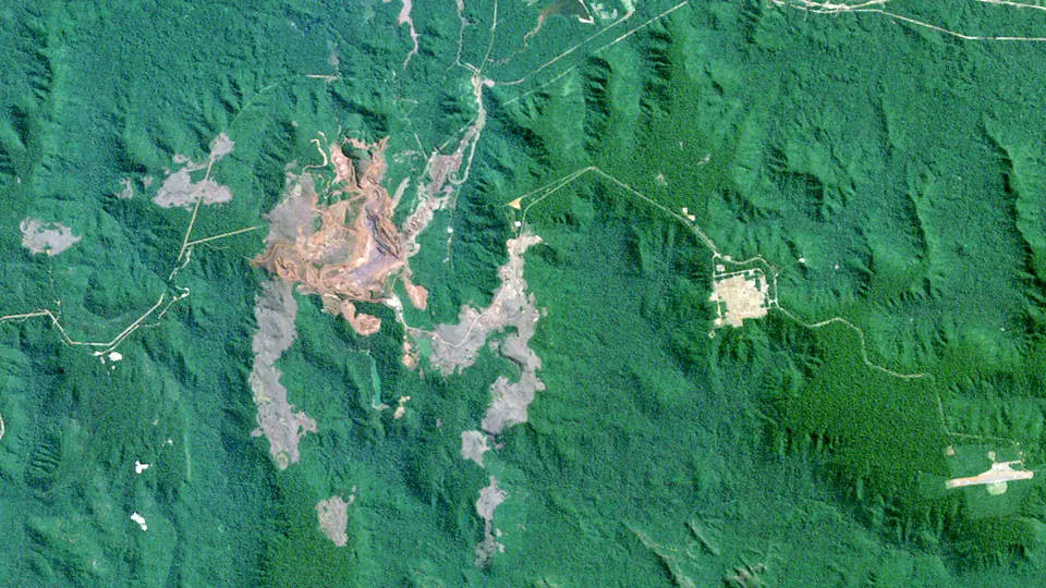 Carajás from orbit, 3 Jul 1996