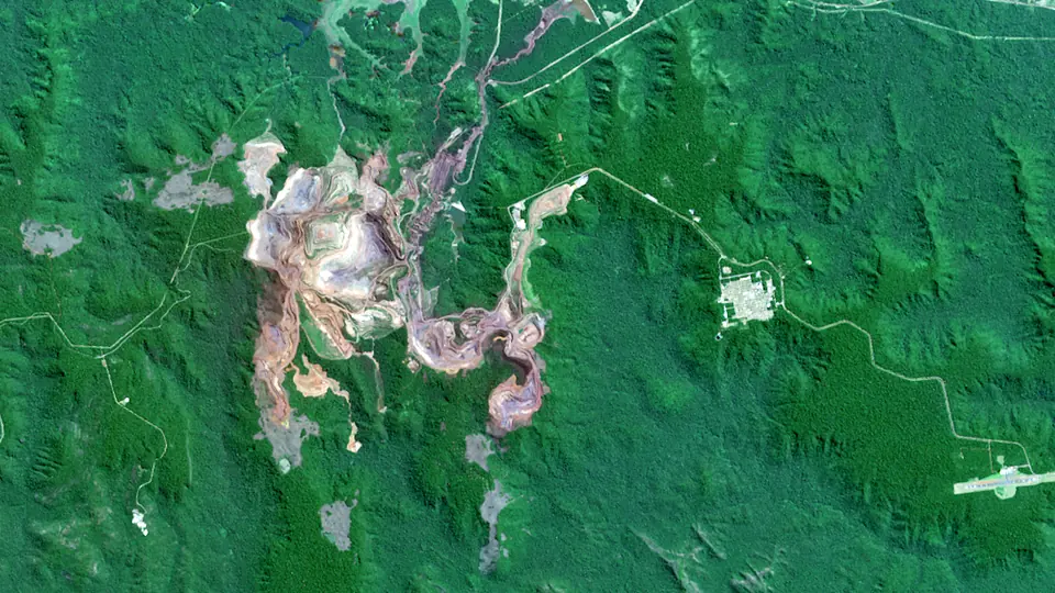 Carajás from orbit, 26 Jul 2016