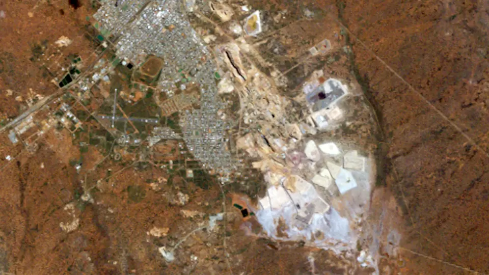 Kalgoorlie Super Pit from orbit, 21 Sep 1986