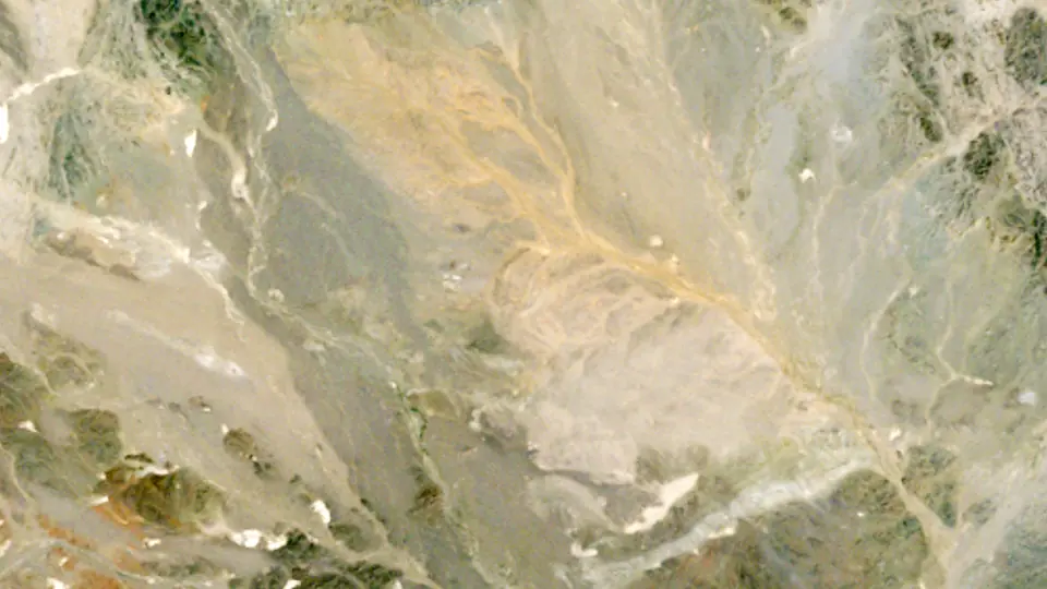 Oyu Tolgoi from orbit, 21 Aug 1991